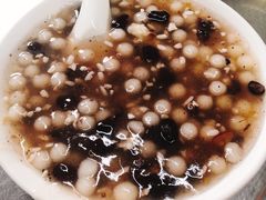 -芳婆糕团店(王府大街店)