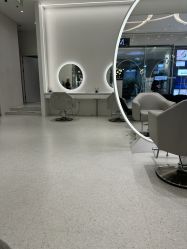 -Meng Lang 梦郎白金店