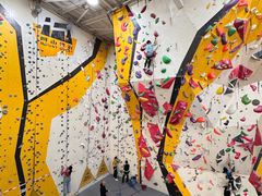 -问山MountQuest攀岩馆