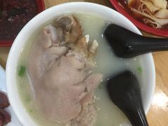 -雷祖芳老妈蹄花店