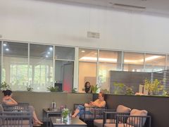 -成都中升之星奔驰4S店