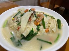 笋烧腐皮-健跳小海鲜(人民路店)