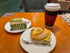 -西西弗书店&矢量咖啡(壹方购物中心店)