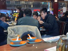 -川流不息·地道川菜·小龙虾(松东路店)