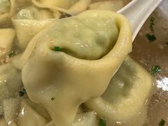 荠菜虾肉大馄饨-东泰祥生煎馆(陕西南路店)