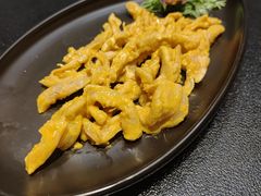 -浦東饭店(育才街怀特国际商城店)