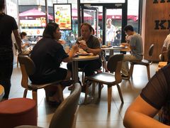 大堂-汉堡王(徐汇绿地缤纷店)