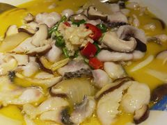 QQ酸汤鱼-蜜桃餐厅·江浙融合菜(荟聚购物中心店)
