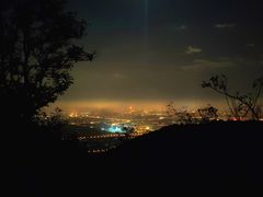 -鬼笑石后山停车场