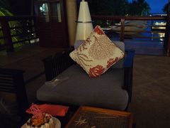 -亚龙湾喜来登·美景台大堂吧