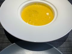 -卡普里披萨·牛扒·下午茶