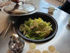 -粘豆包柴火铁锅炖