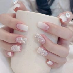 -悦指间美甲美睫