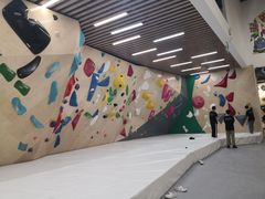 -ROCKPLUS攀岩馆(环宇城店)