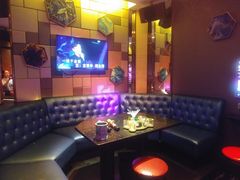 -萧邦音乐会所KTV(向西店)