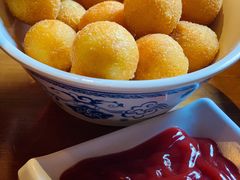 沙司小土豆-炉小二铜锅牛蛙•川湘菜(三里屯店)