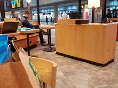 大堂-星巴克(北京首都国际机场7店)