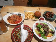 -LENBACH兰巴赫西餐啤酒坊(大连东港店)