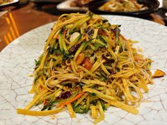 杏仁大拌菜-蒙古人烤羊大师·绿野餐厅(工农大路店)