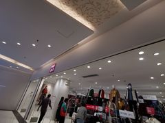 -优衣库(上海金桥国际商业广场店)