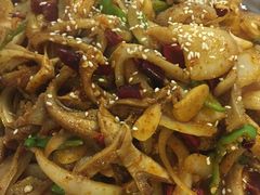 -老钟家烤羊排·敦伊阁清真餐厅胡羊焖饼