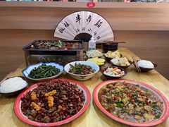 -半步颠川湘·融合菜(商品街店)