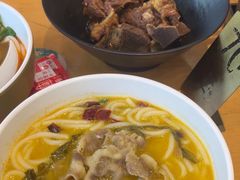 -三千粉牛肉米粉(来客茂店)