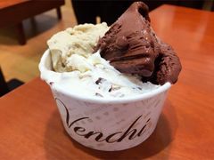 -VENCHI 闻绮(上海佛罗伦萨小镇店)