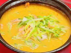 -崴海渔村(虹梅路店)