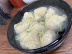 三鲜大馄饨-万寿斋(山阴路店)