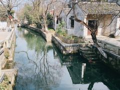 -丝绸小镇荻港古村