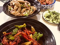-虾弄弄海派小龙虾·牛羊蝎子火锅
