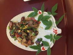-山珍王国·云南野生菌石锅鱼