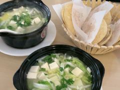 -闫家驴肉老店(华电一校店)