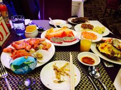 iphone_upload_pic-粤海璇宫·木棉花高空旋转餐厅·聚会派对