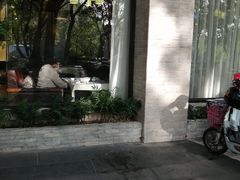 -意卡菲·欢乐聚会餐厅(华侨店)