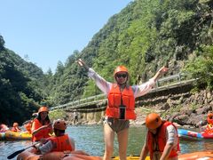 -安吉龙王山峡谷漂流