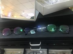 -横岗眼镜城