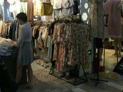 -广州白马服装市场