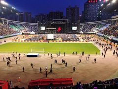 -裕彤国际体育中心