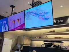 -瑞幸咖啡(凯德龙之梦莘庄店)