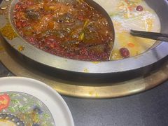 -沸炉重庆老火锅(军事博物馆店)