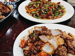 -余杨鸭鸭餐厅