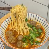 用料特别实在~汤底是新鲜熬制的羊骨汤好喝!