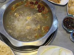 -光头药膳鸡(莱茵小镇店)
