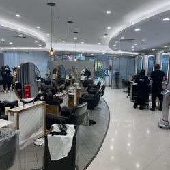 -八佰伴8008星级形象店