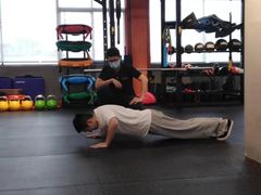 -佳禾健身(三元里店)