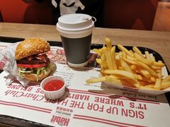 -The Habit Burger Grill 哈比特汉堡(复兴soho店)