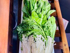 -亿诣蝎府炸酱面羊蝎子火锅(酷车小镇店)