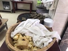 -丽华叶儿粑总汇